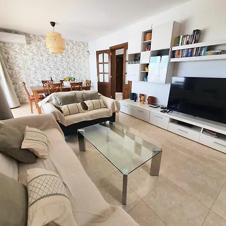 Вилла Alberto Private Heated Pool, Jacuzzi, Sea Views *