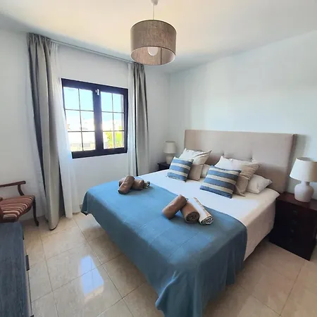 Alberto Private Heated Pool, Jacuzzi, Sea Views Playa Blanca (Lanzarote)