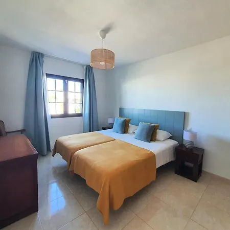 Villa Alberto Private Heated Pool, Jacuzzi, Sea Views Playa Blanca (Lanzarote)